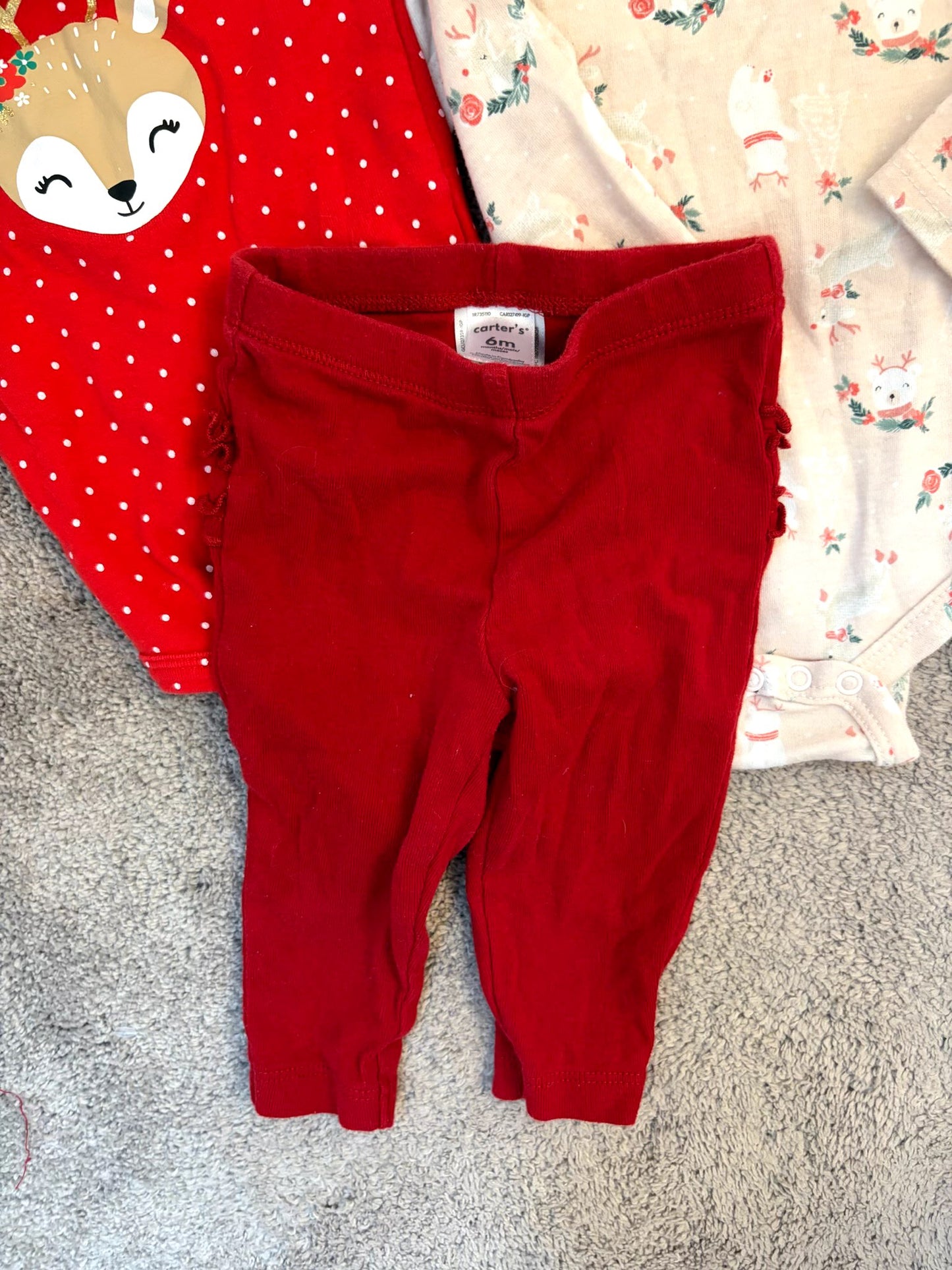 Christmas outfit bundle - 4 onesie, 1 legging (6 months), Kids 6 Month (3-6M)