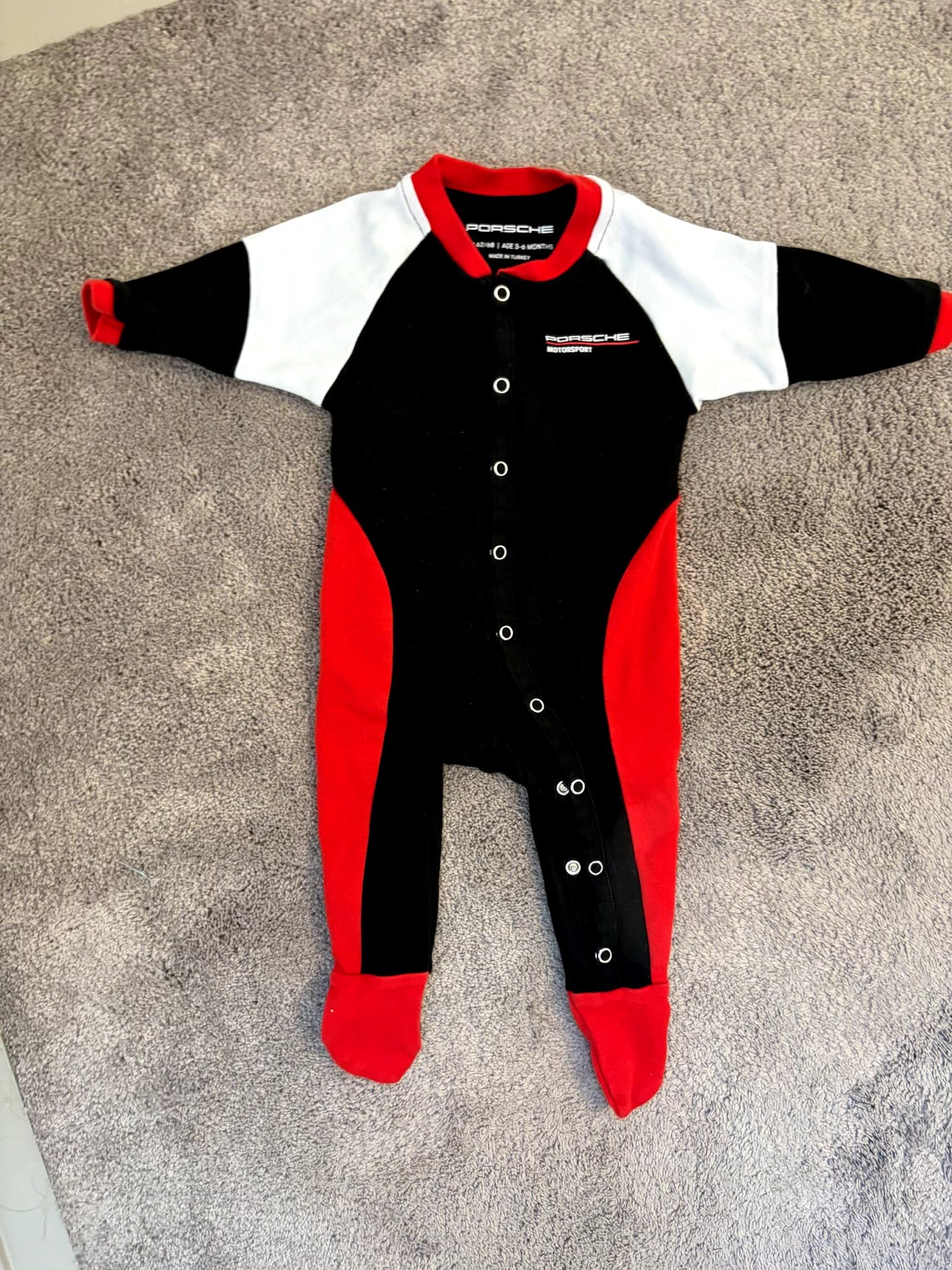 Authentic Porsche onesie / sleeper (6 months), Kids 6 Month (3-6M)