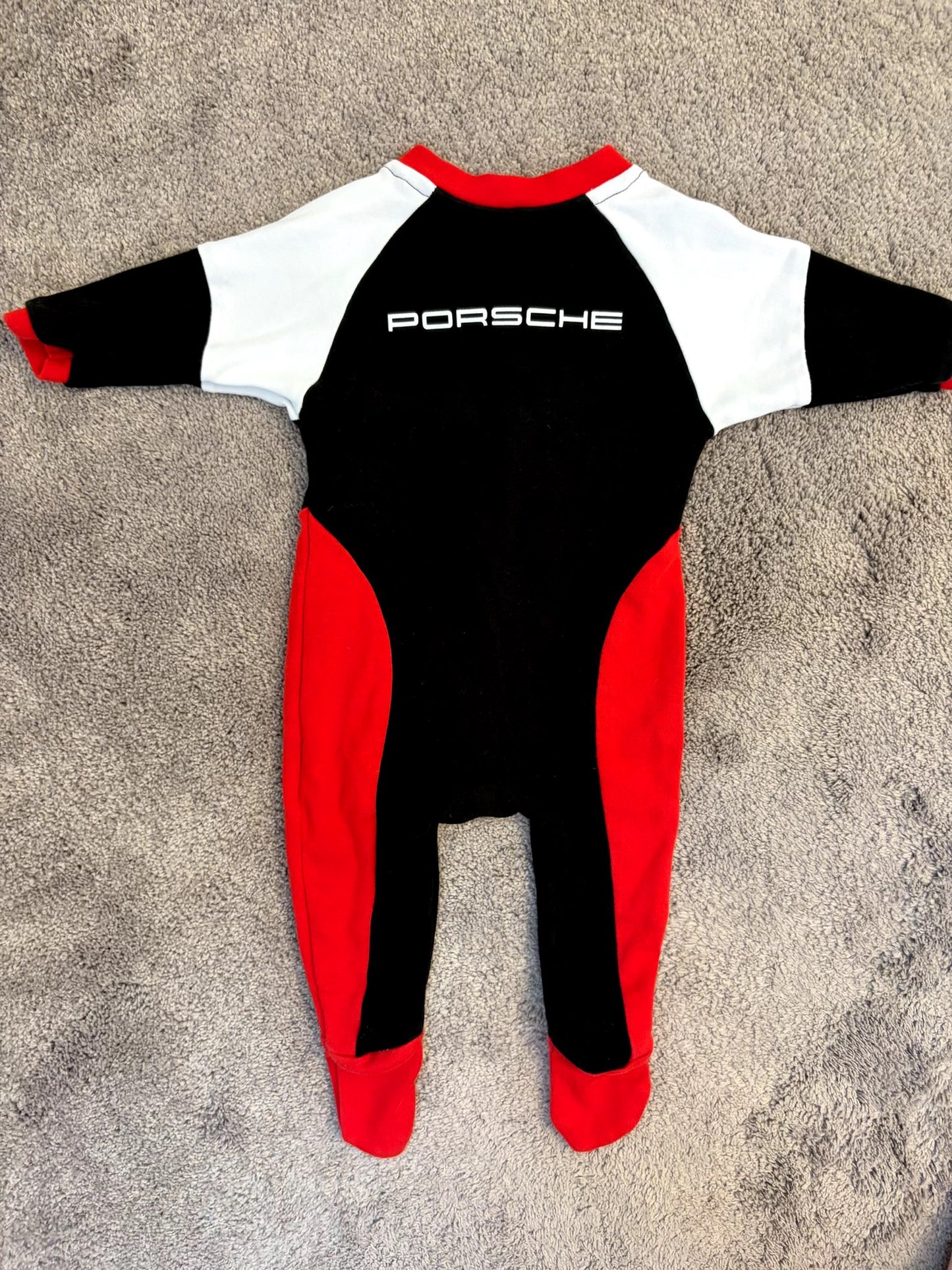 Authentic Porsche onesie / sleeper (6 months), Kids 6 Month (3-6M)