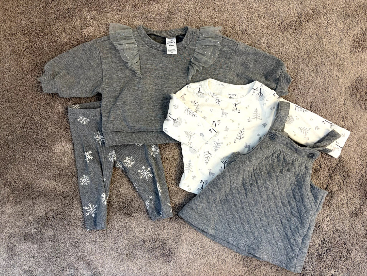 Winter Carter's clothing bundle (grey snowflake and woodland motif, 6 months), Kids 6 Month (3-6M)