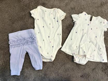 Carter's 0-3m balloon bundle , Kids 3 Month (0-3M)
