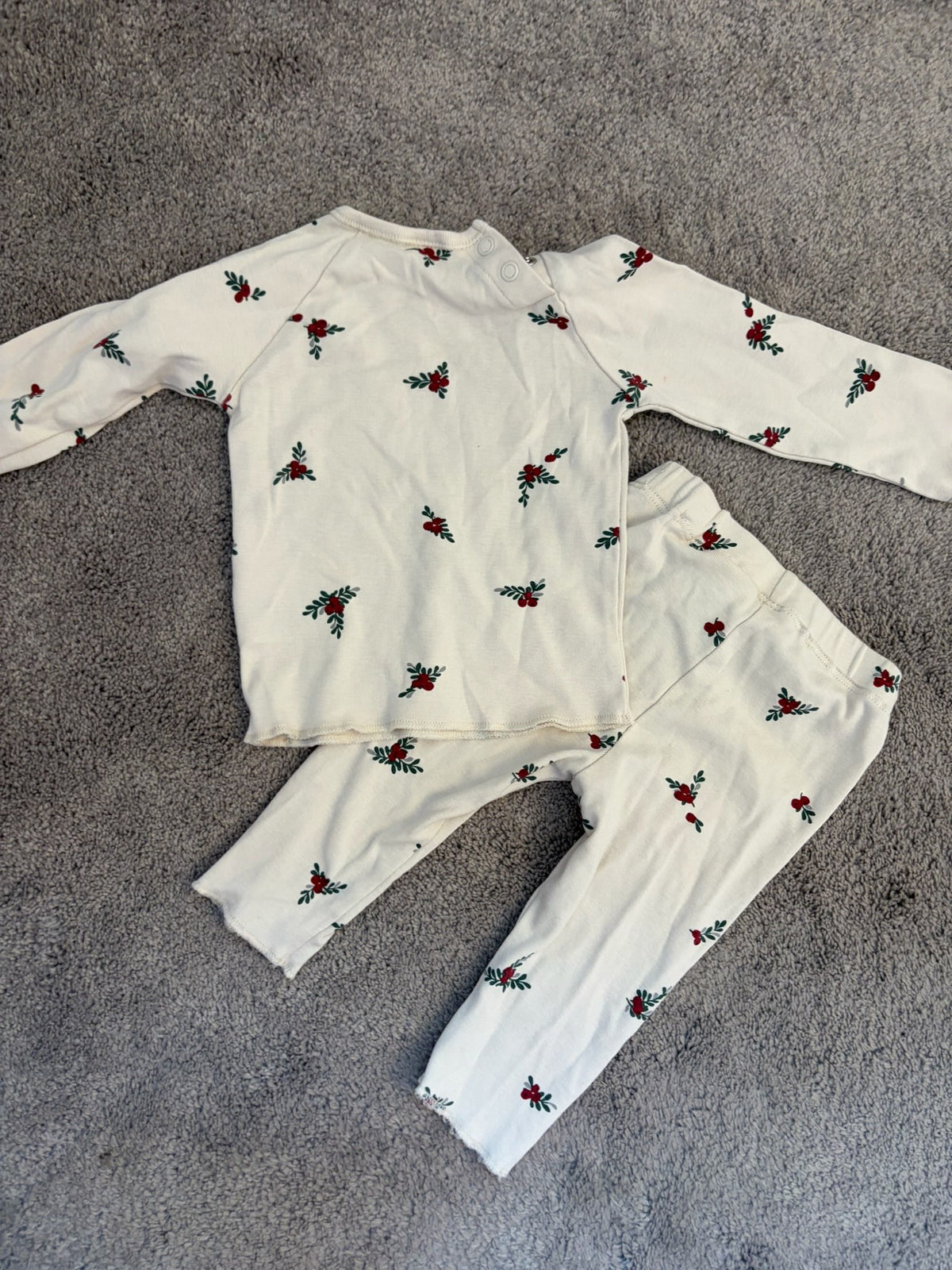 H&M Holly themed outfit set 2-4 months, Kids 6 Month (3-6M)