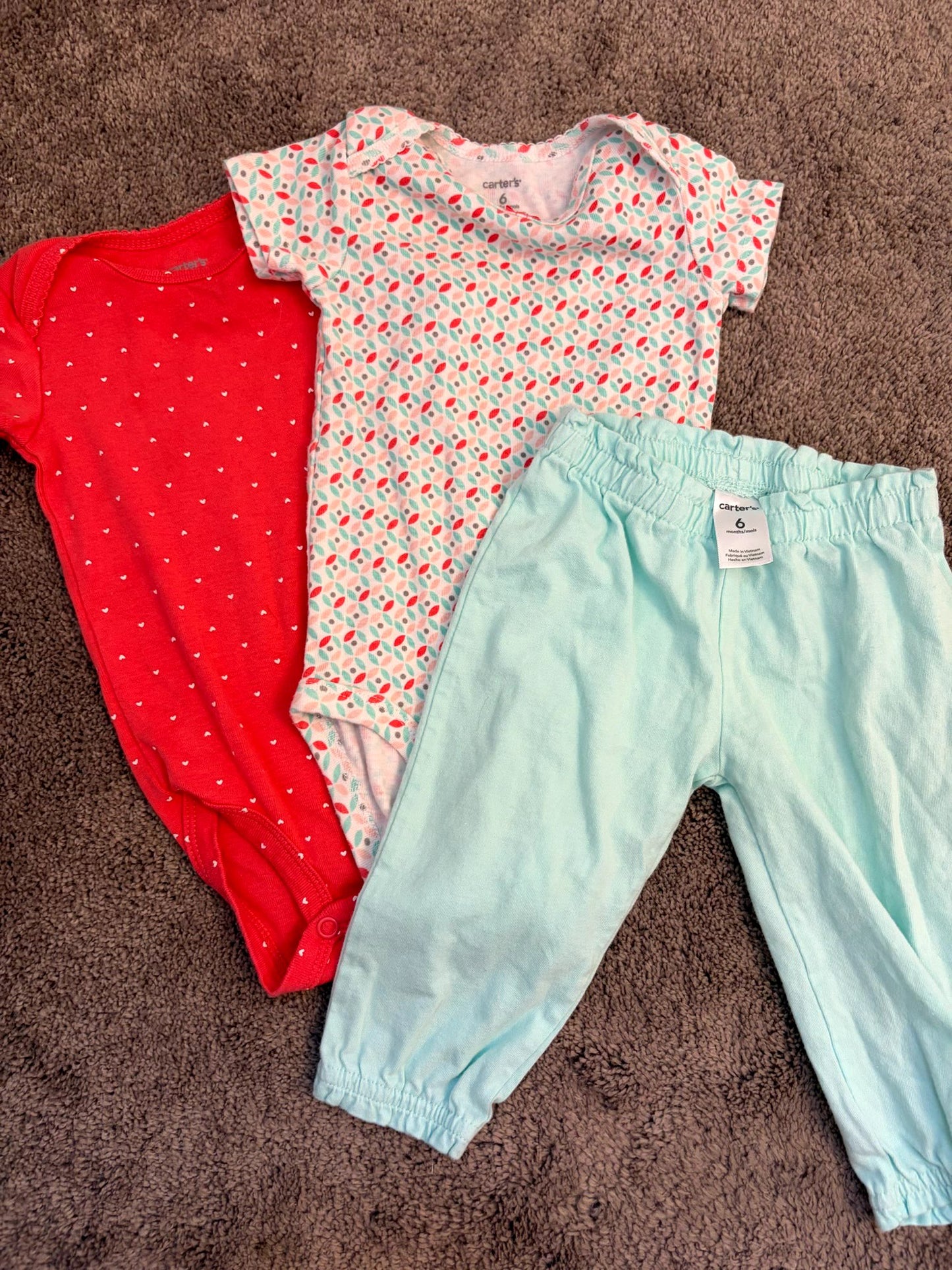 Carter's 3-6 month outfit bundle , Kids 6 Month (3-6M)