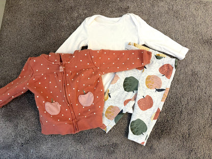 Carter's matching set - adorable fall apples sweater set (3-6 months), Kids 6 Month (3-6M)