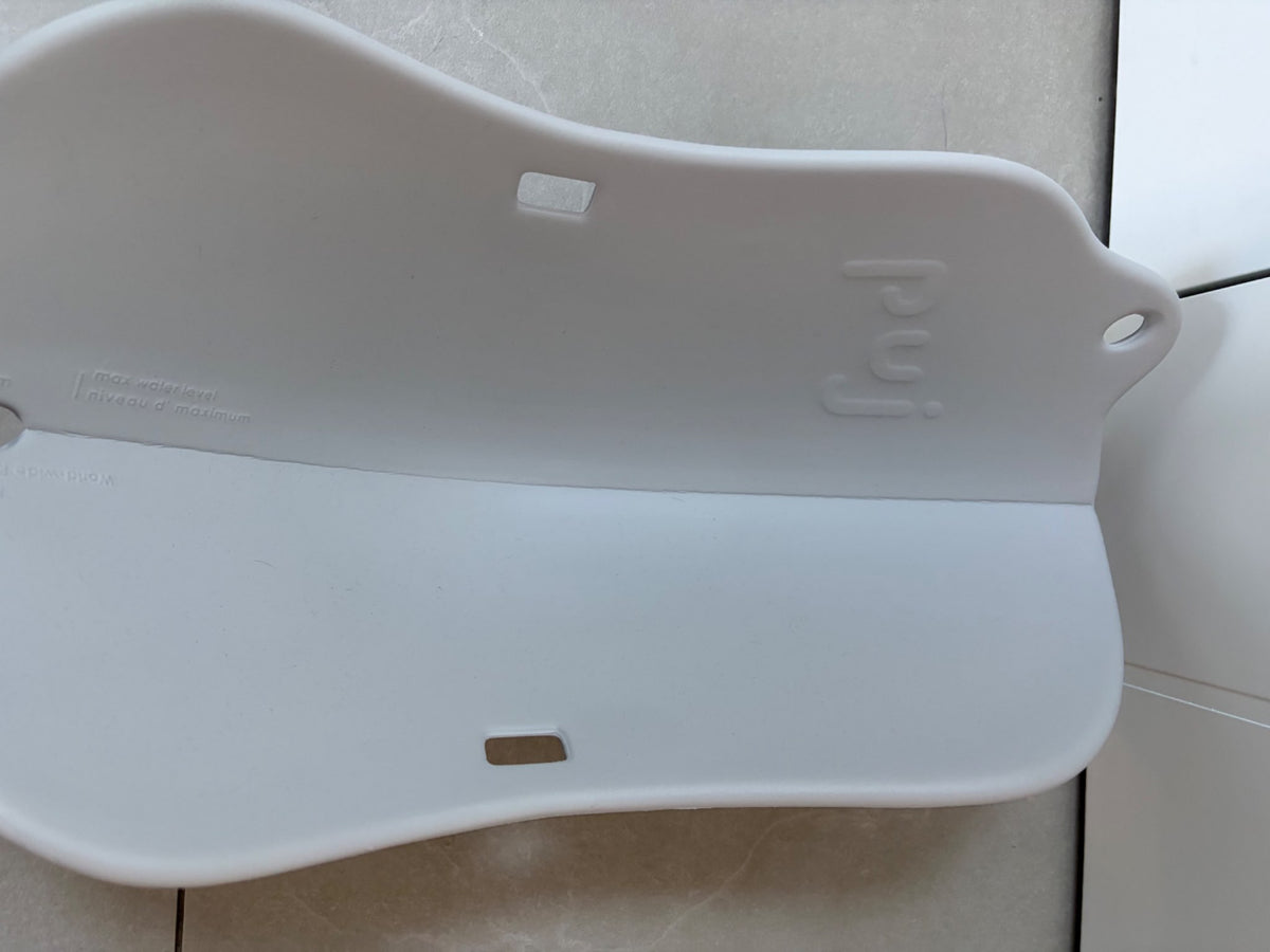 PUJ FLYTE COMPACT BATH TUB - GREY (Travel friendly) - bath insert (MSRP $40 USD)