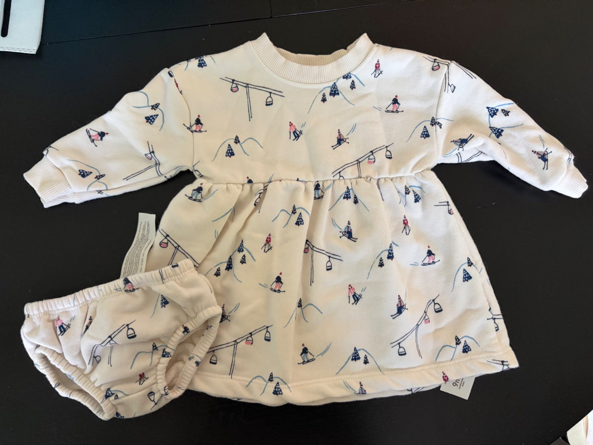 Little Planet by Carter's  Ski Themed Dress set, 6-9 months - absolutely adorable and soft, Kids 9 Month (6-9M)