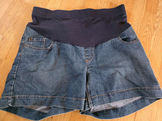 Maternity jean shorts sz 1x, Maternity 2XL+ (18+)