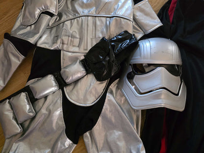 Star Wars Captain Phasma costume sz 5/6, Kids 5/5T