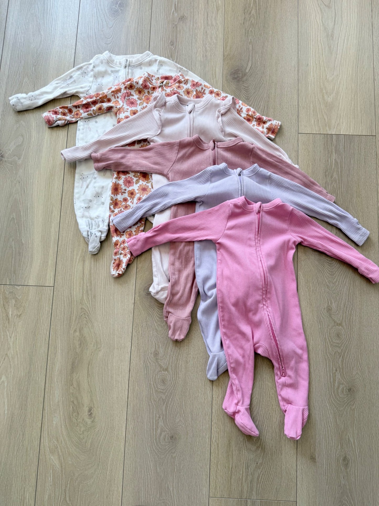 Old Navy Long Sleeve Zippered Onesie Bundle, Kids 6 Month (3-6M)