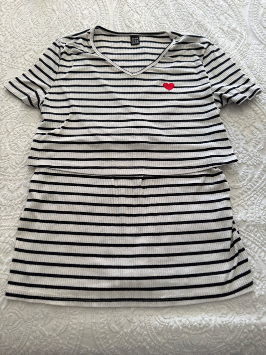 Nursing top, Maternity M (8-10)