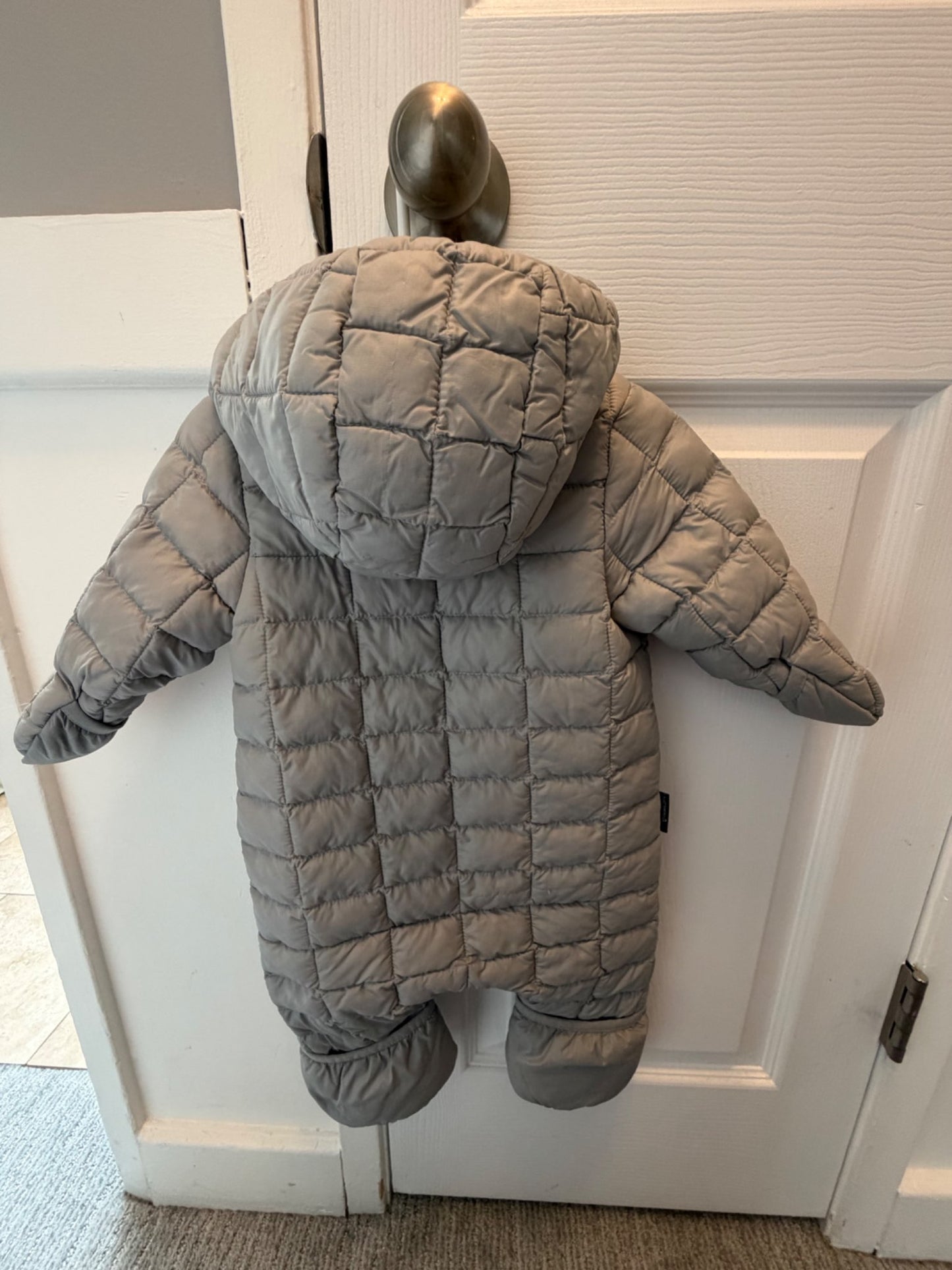 The North Face Snowsuit, Kids 6 Month (3-6M)