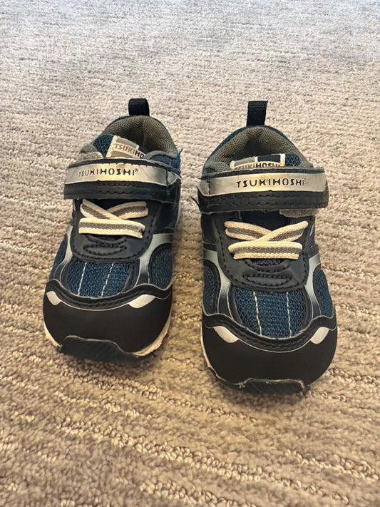 Toddler running shoes , Kids 18 Month (12-18M)