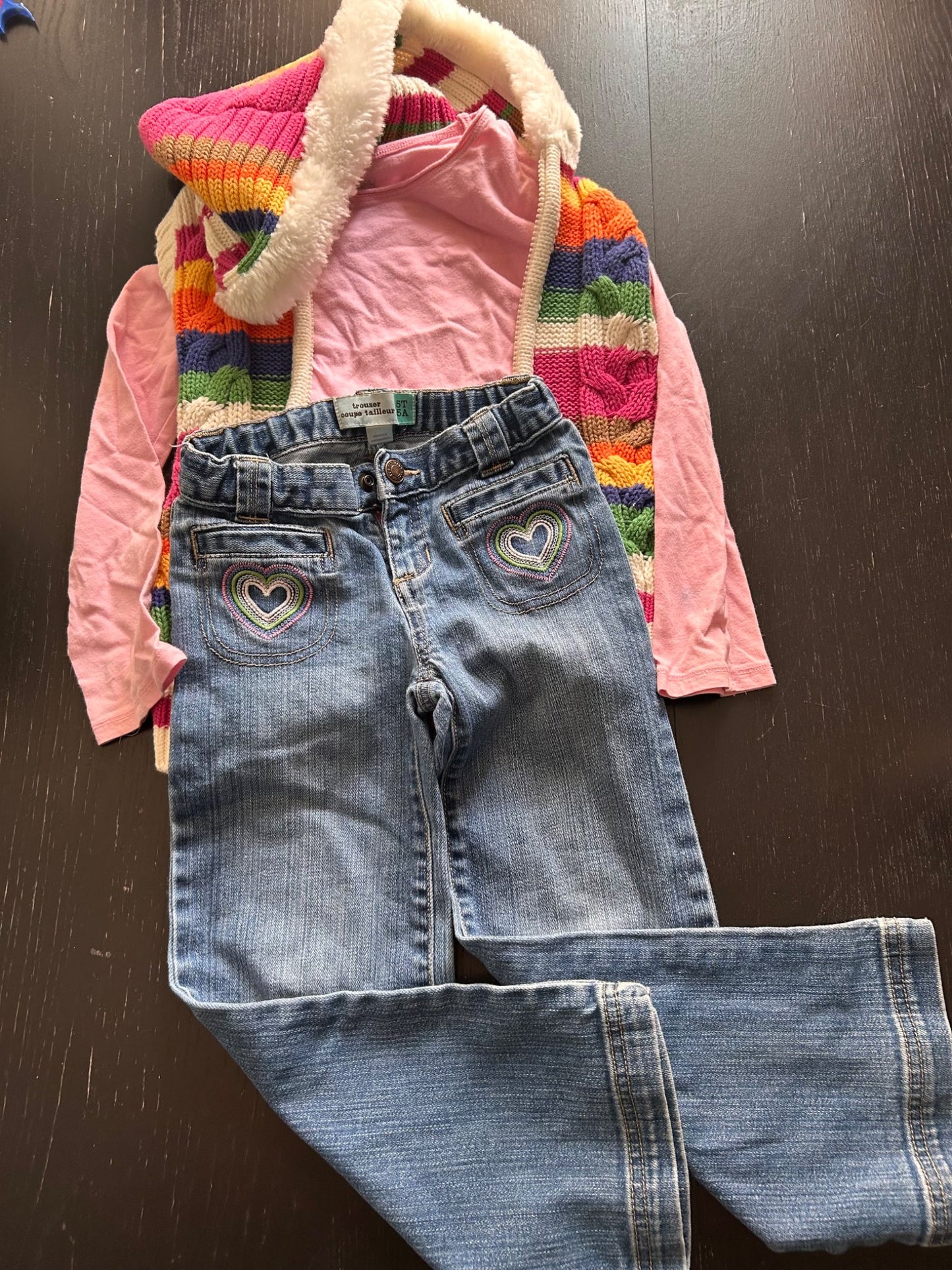 Knitted vest and jeans outfit, Kids 5/5T