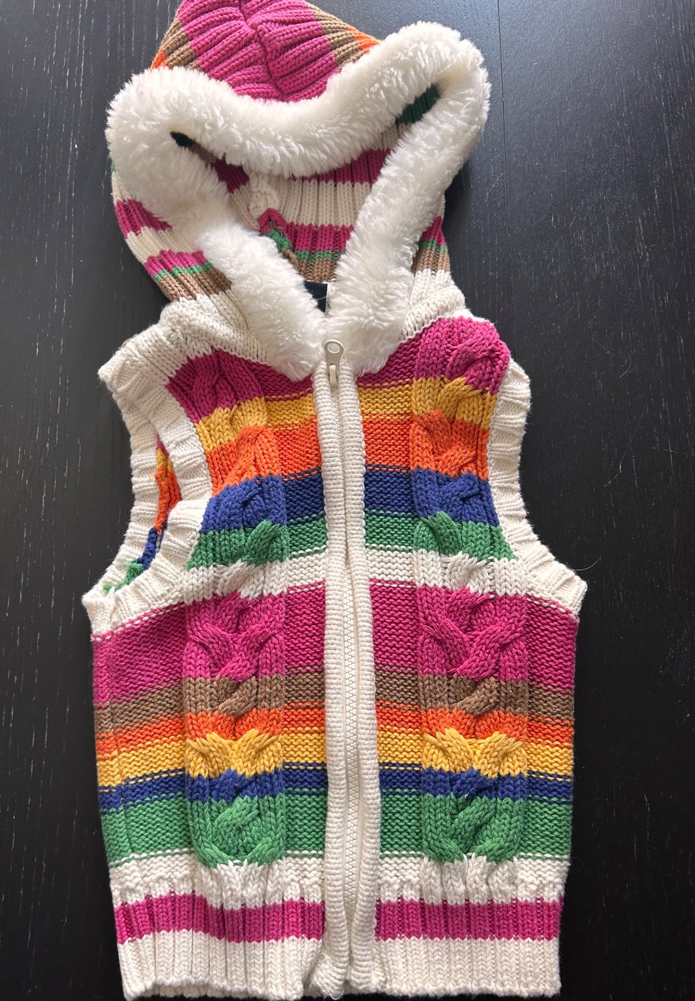 Knitted vest and jeans outfit, Kids 5/5T