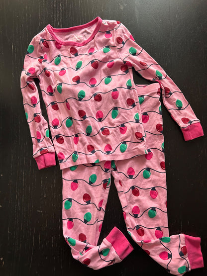 Christmas holiday themed pajamas, Kids 4/4T