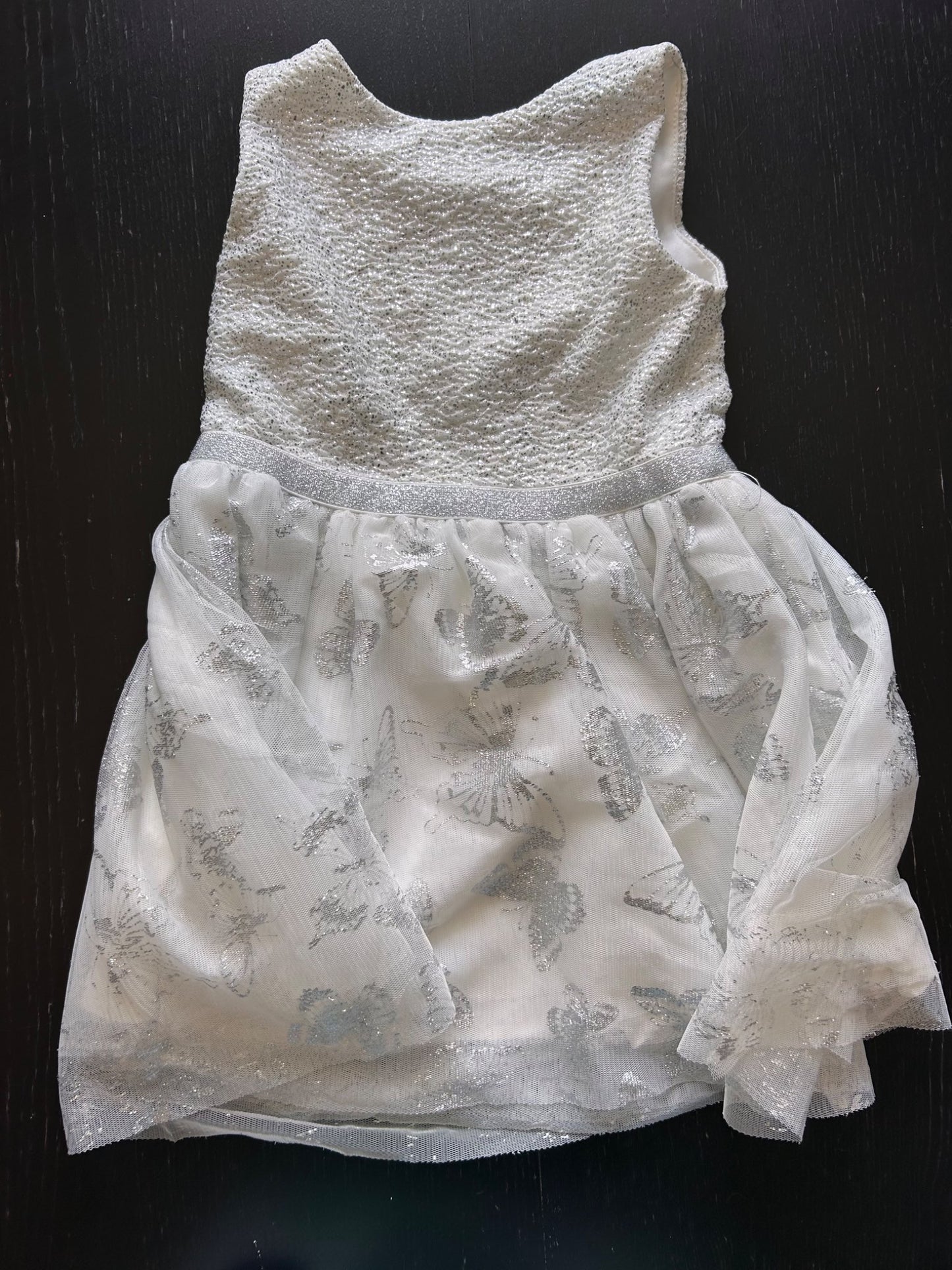 White Children’s place dress, Kids 4/4T