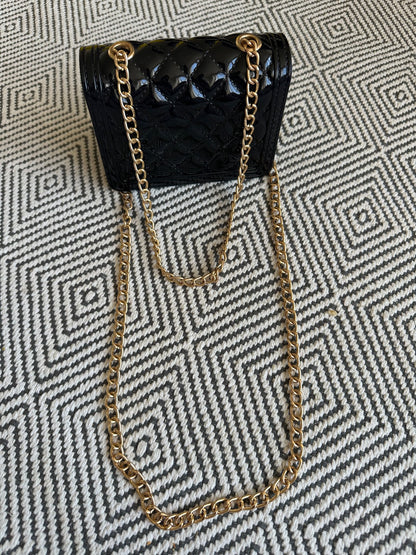 F21 - Black quilted leather pu shiny mini purse