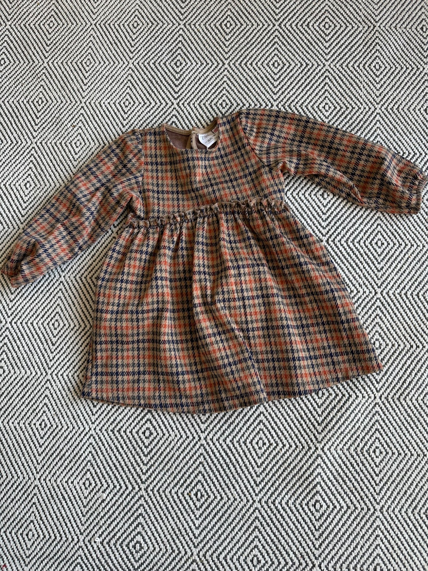 Zara Long sleeve medium thick dress, Kids 24 Month (18-24M)