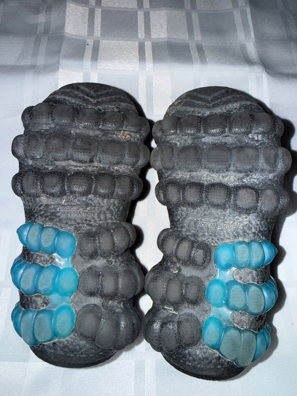 Dino light up shoes, Shoes 10.5 (Toddler:2-4yr)