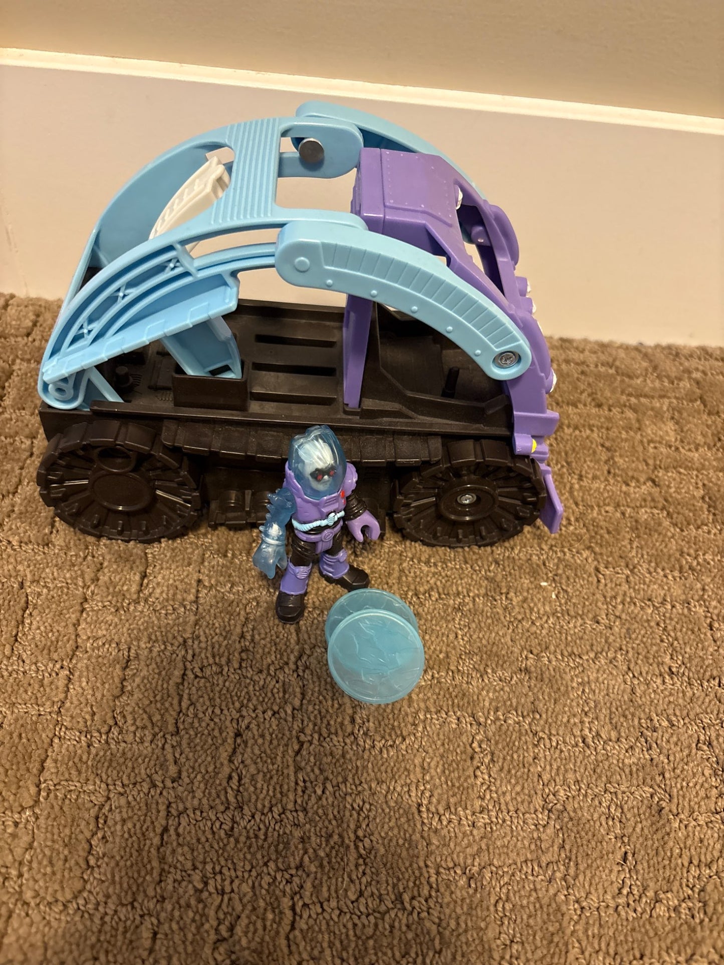 Imaginext Mr. Freeze and snowcat