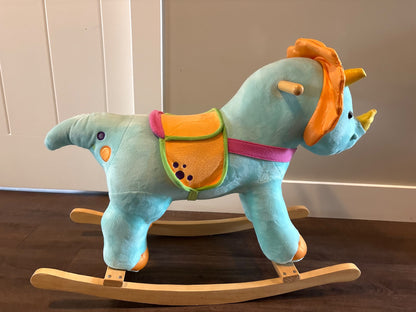 Rocking triceratops