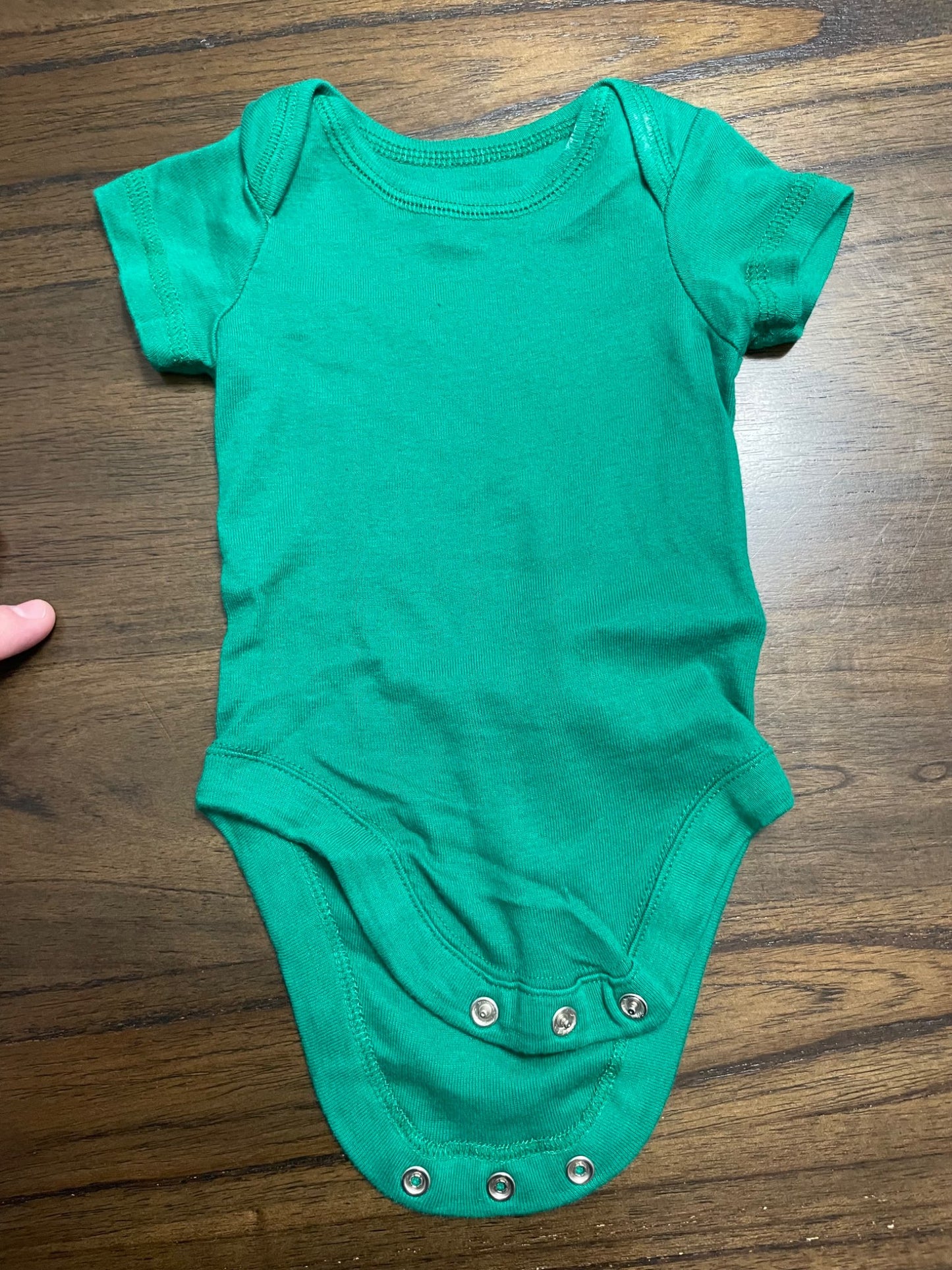 10 Single Colour Onsies - Newborn