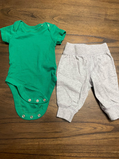 10 Single Colour Onsies - Newborn