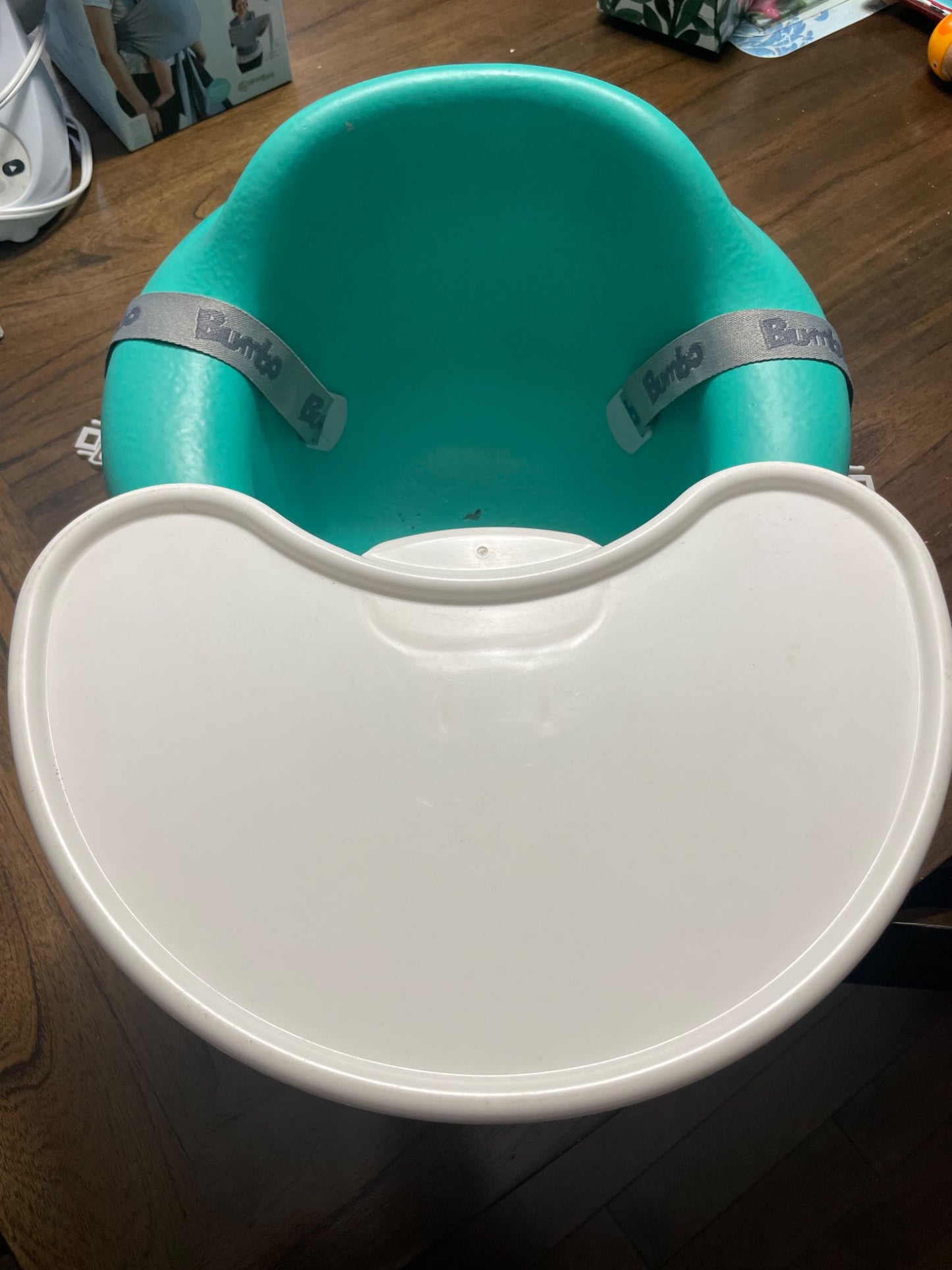 Bumbo Seat with Tray