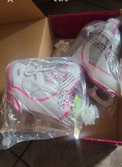 VIC Frost Recreational Ice Skates, Junior/Girls, White/Pink Size Y2, Shoes 2 (Kids:4-8yr)