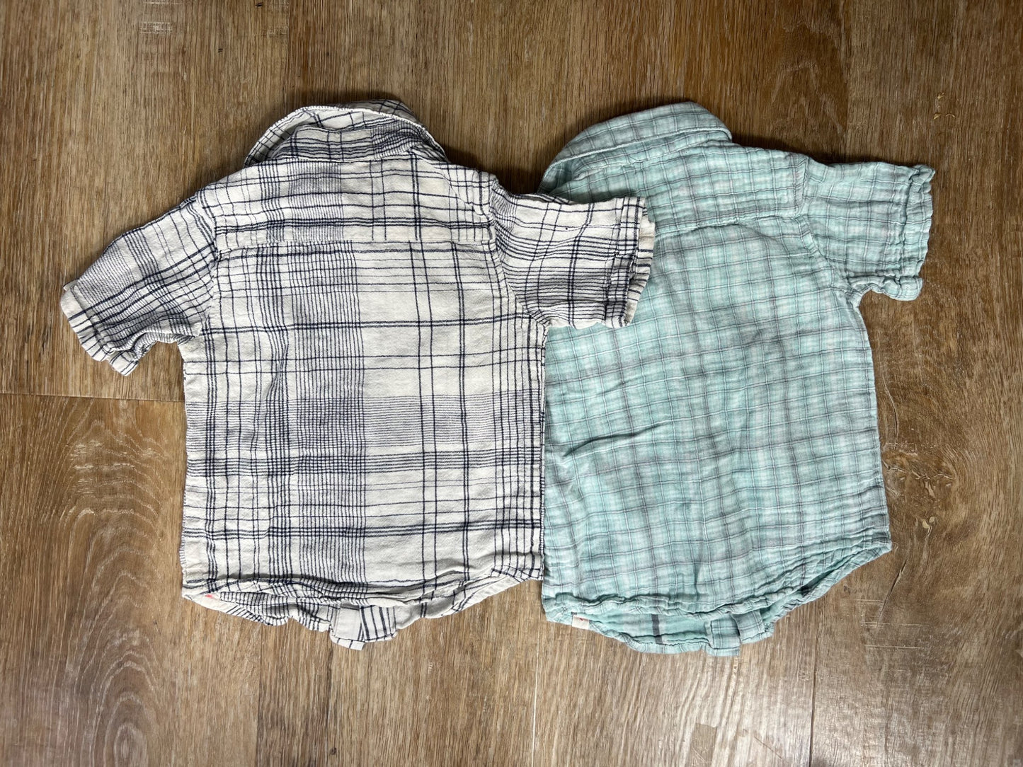 BUNDLE: 2 Buttoned up  Plaid -Short Sleeve Shirts (Me &Henry ) - size 2/3, Kids 2T