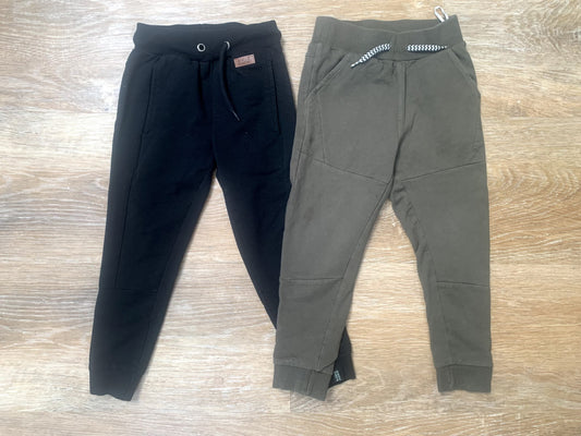 2 Pairs Boys Black and Green Sweatpants - size 4T, Kids 4/4T