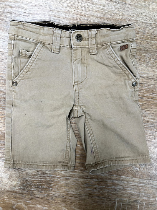Tan Colored shorts - size 4T, Kids 4/4T