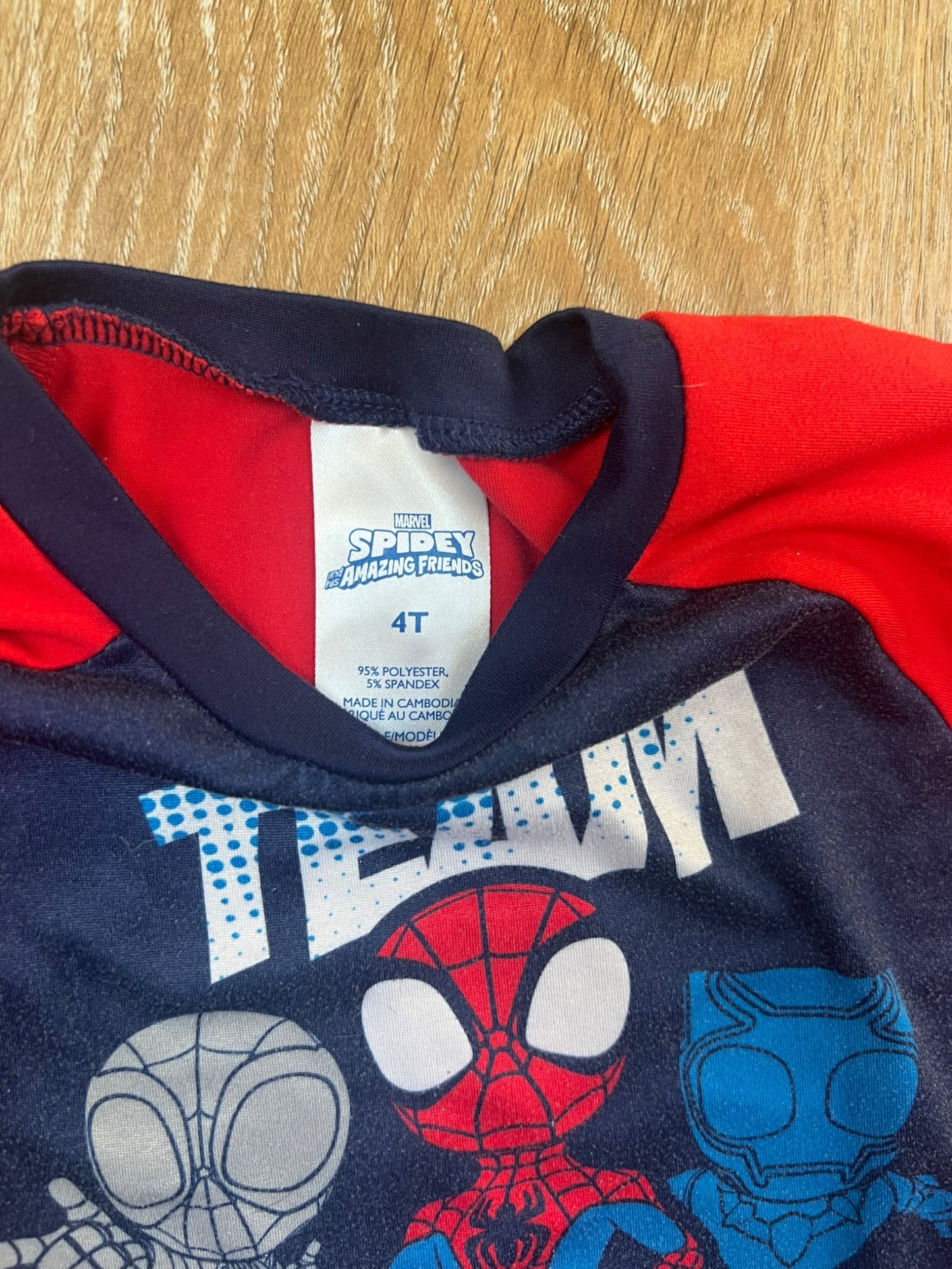 Team Spidey Pajamas- size 4T, Kids 4/4T