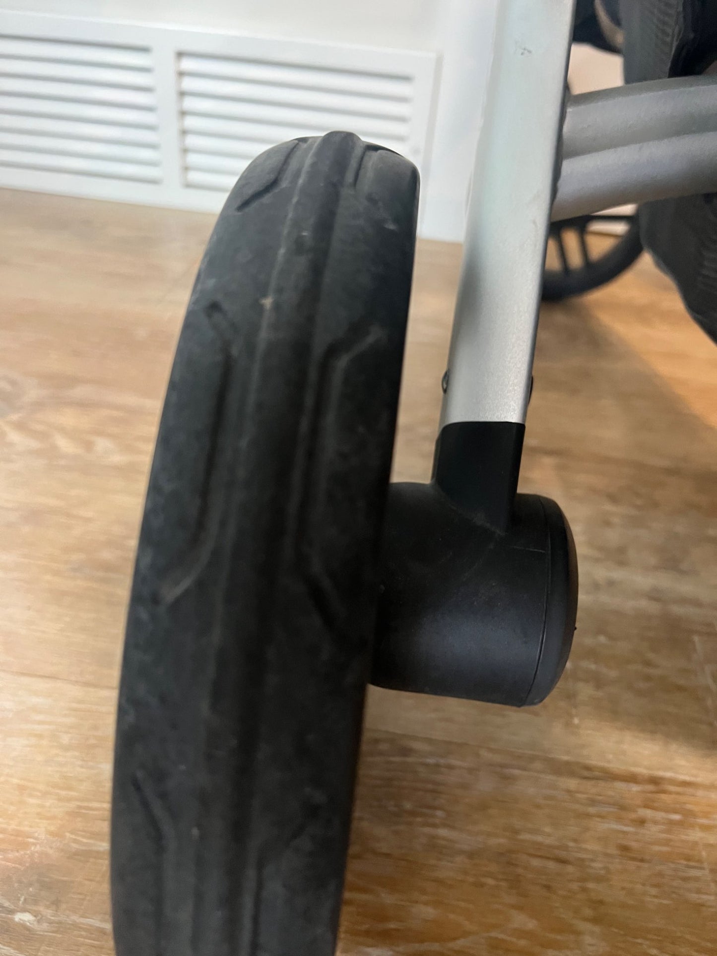 Uppababy Vista Stroller with Toddler Seat and accessories.