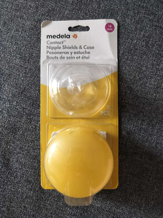 Nipple shields and case