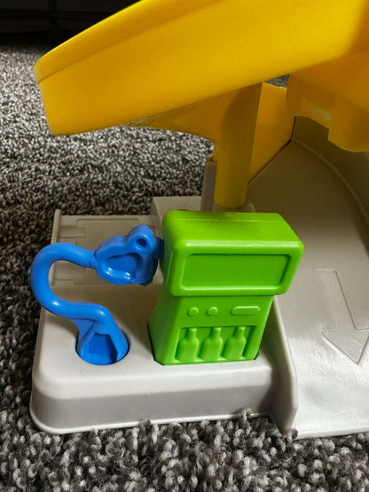 Fisher-Price Little People Helpful Neighbors Garage Toddler Toy