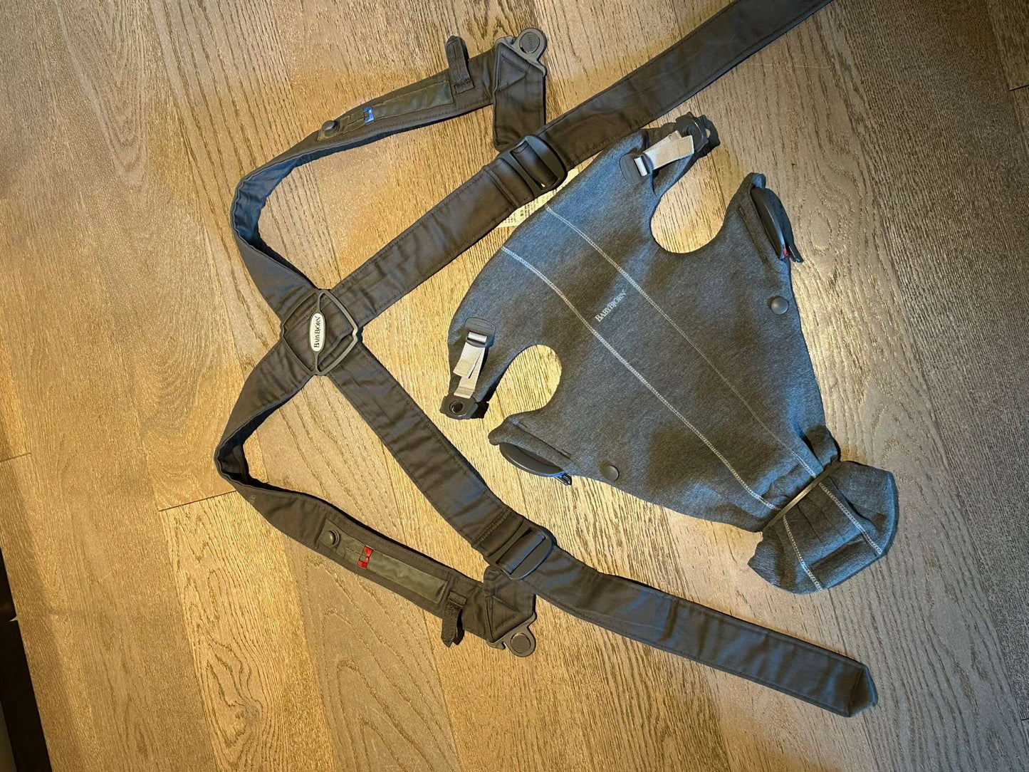 Newborn BabyBjorn Baby Carrier Mini (3D Jersey, dark grey)