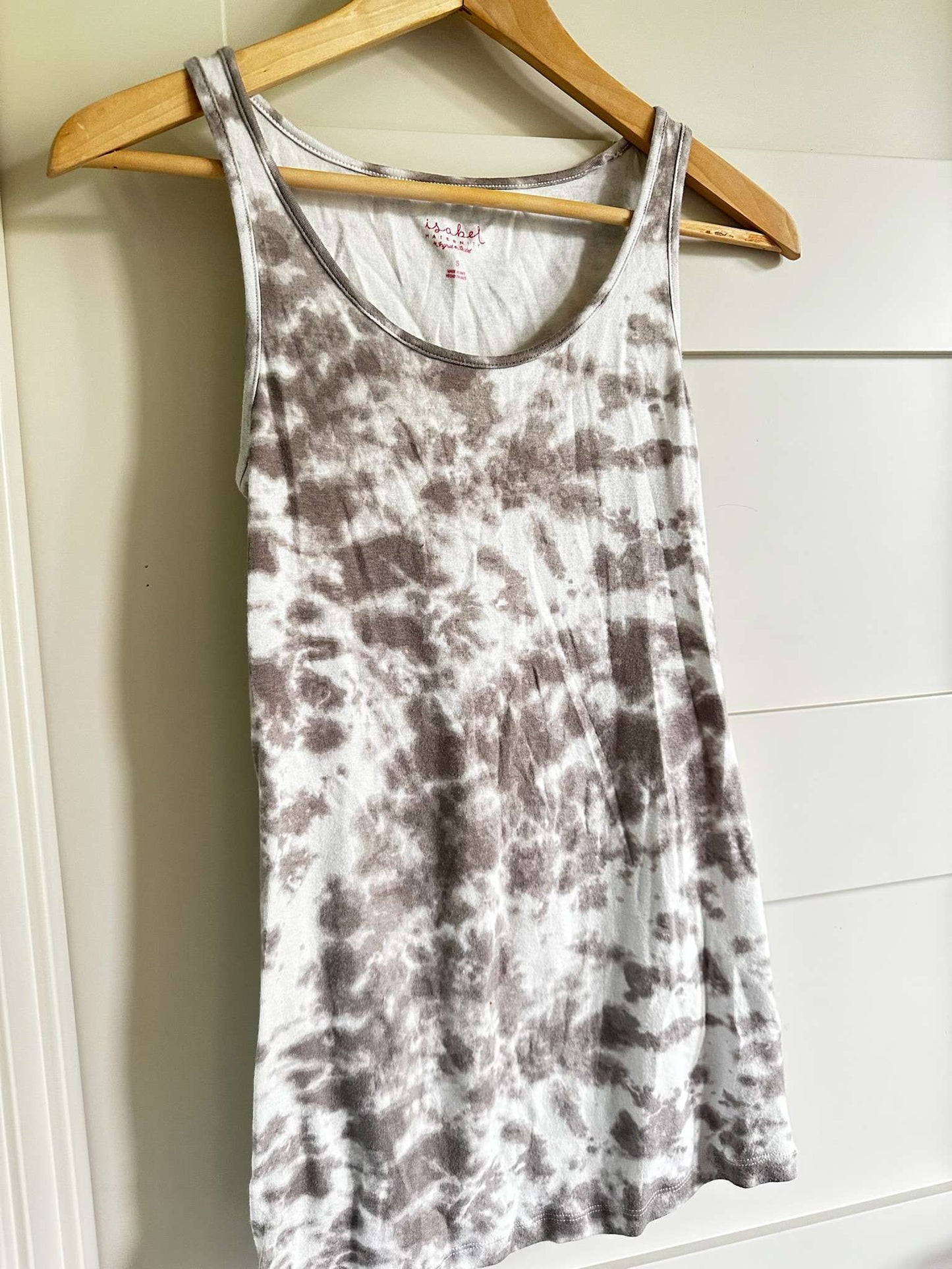 Trendy Maternity Casual Dress Bundle + Tank – 2 Dresses + 1 Tank – Size S, Maternity S (4-6)