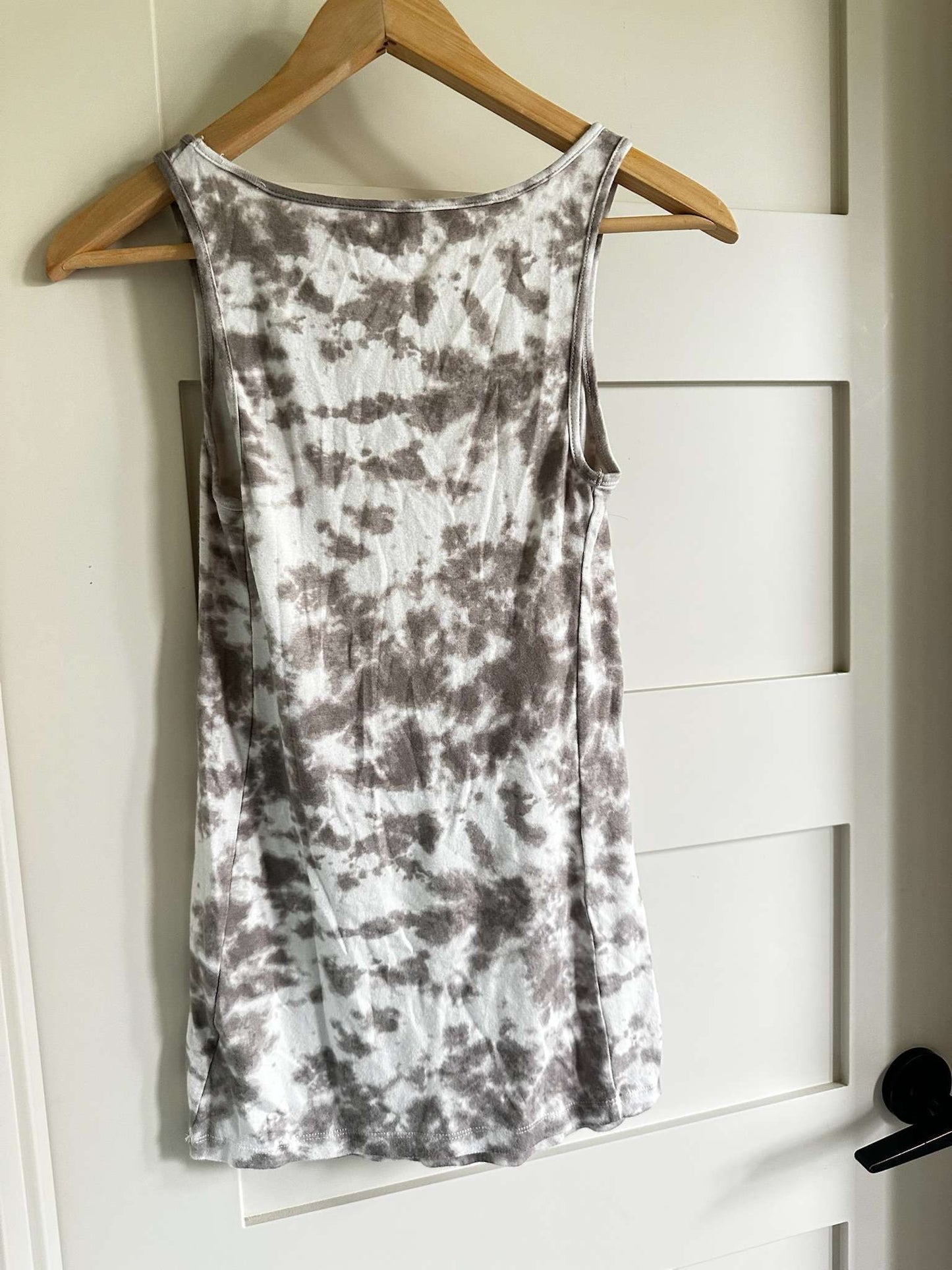 Trendy Maternity Casual Dress Bundle + Tank – 2 Dresses + 1 Tank – Size S, Maternity S (4-6)