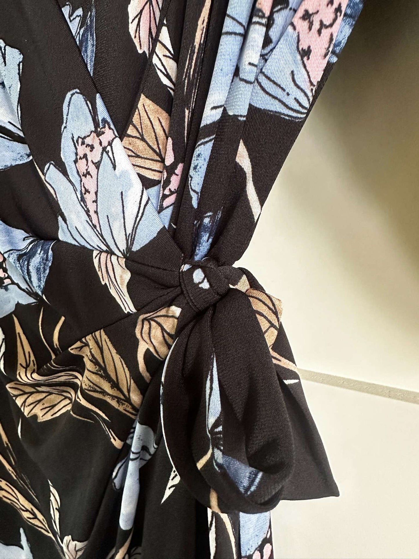 Premium Maternity Dress Bundle – Floral + Stripe – Size S, Maternity S (4-6)