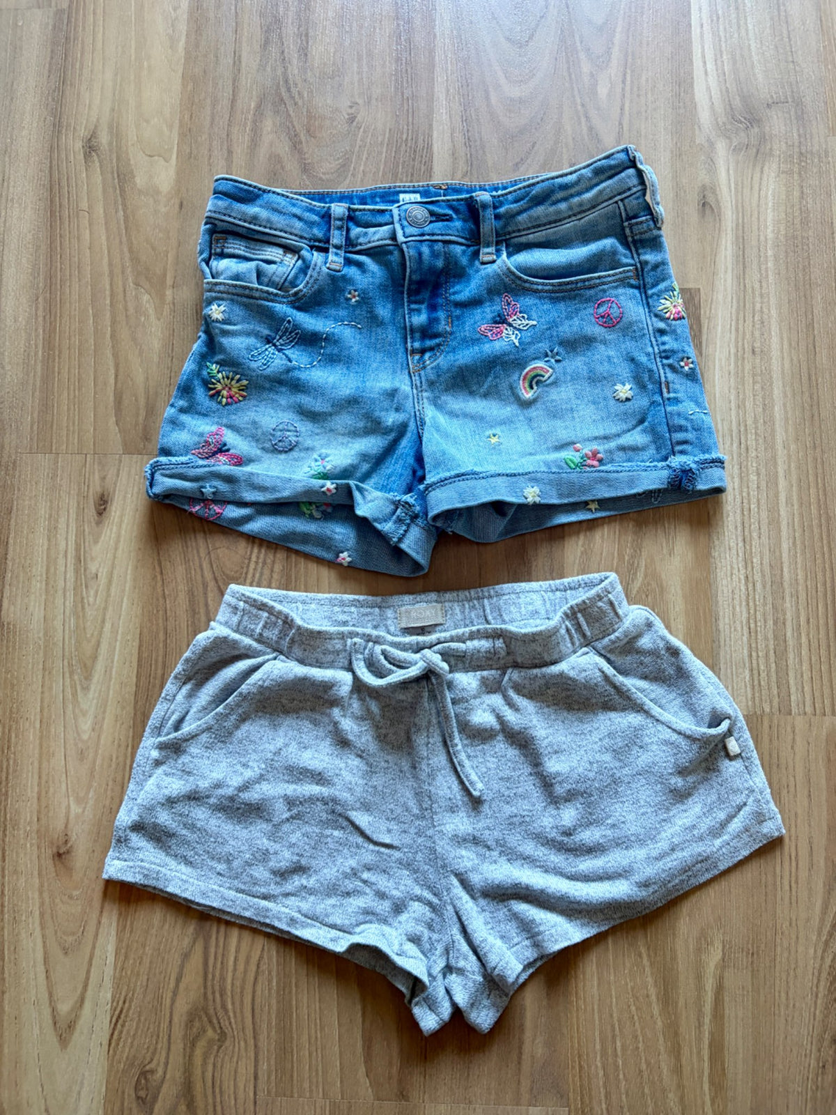 2x shorts Gap and Roxy, Kids 10