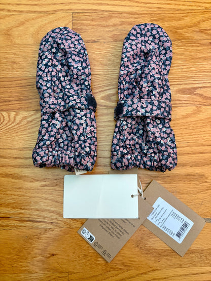 BNWT - Wheat brand insulated rain mitts , Kids 6/6X