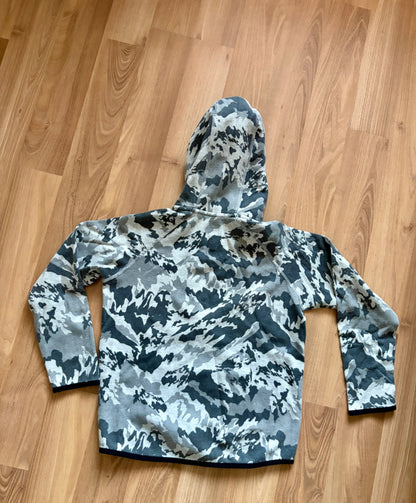 Gap fit hoodie size L or 10, Kids 10