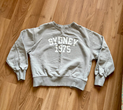 Vintage style sweatshirt size 8-9, Kids 8