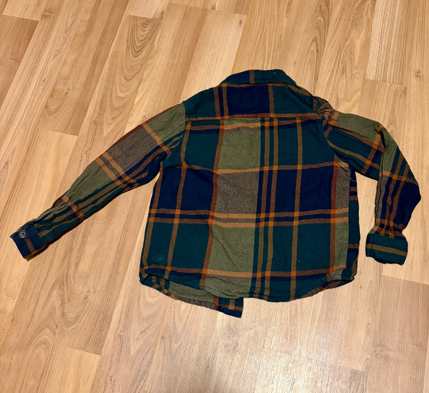 “Vintage” style Flannel shacket size 7/8, Kids 7