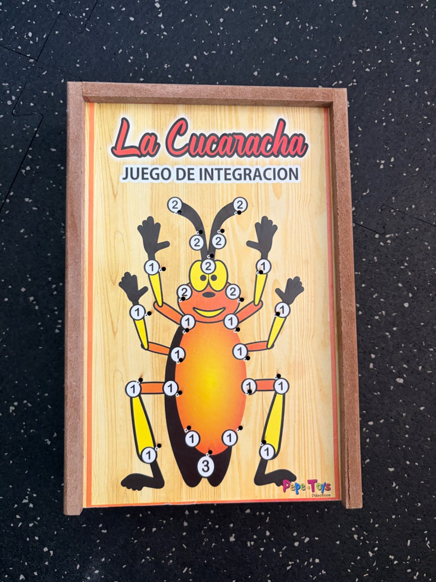 La Cucaracha Game (Spanish edition)