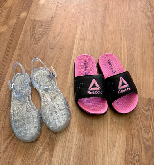 (2) Girls summer sandal bundle size 13, Shoes 13 (Kids:4-8yr)