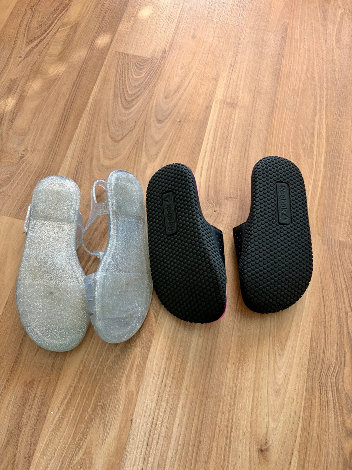(2) Girls summer sandal bundle size 13, Shoes 13 (Kids:4-8yr)