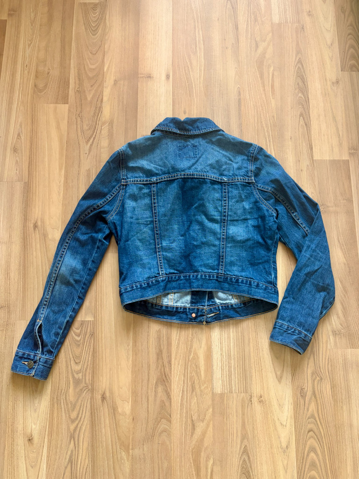 Old navy denim jacket youth size S (10), Kids 10