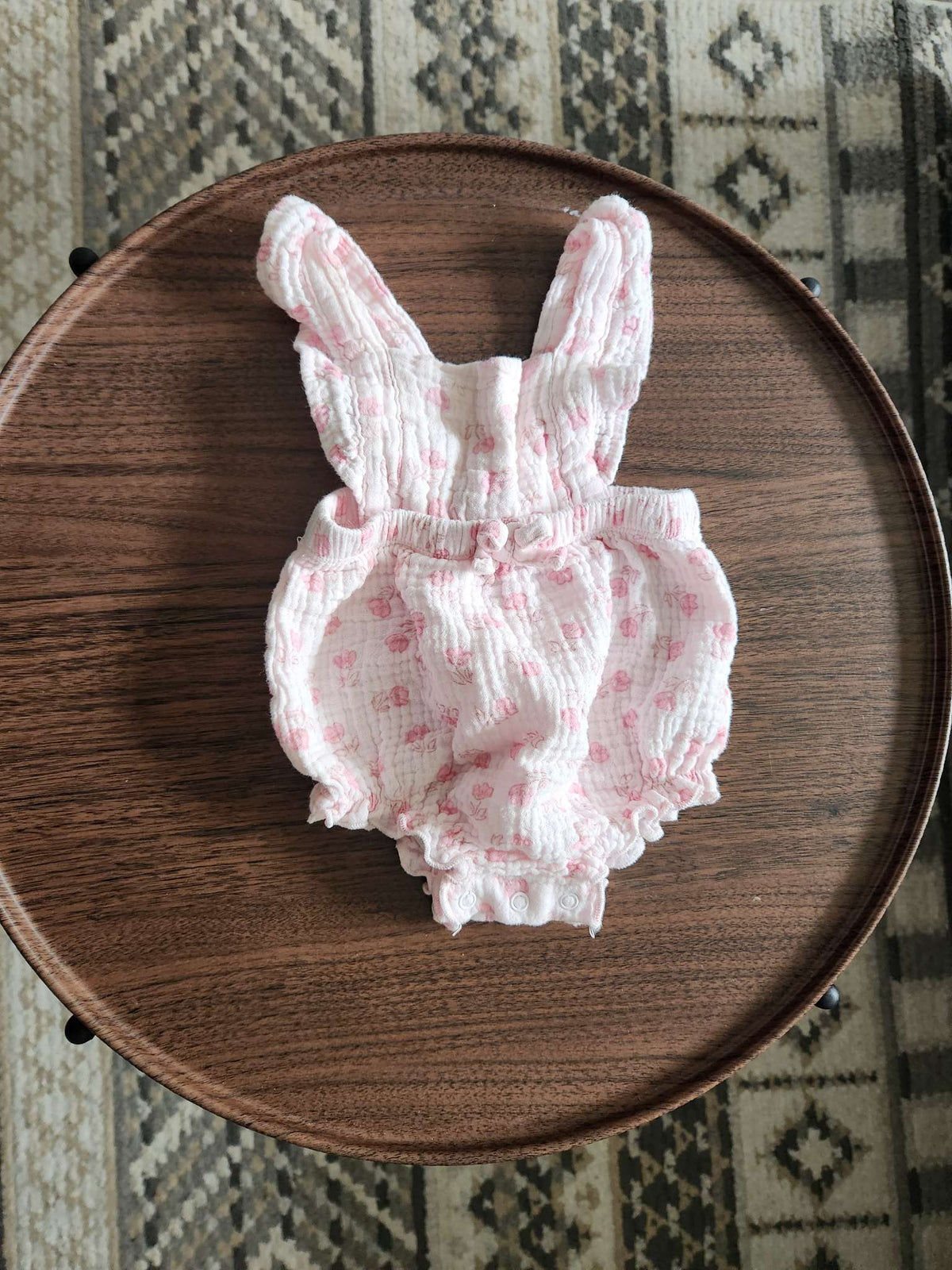 Emily and Oliver 0-3mt Floral Onesie, Kids 3 Month (0-3M)